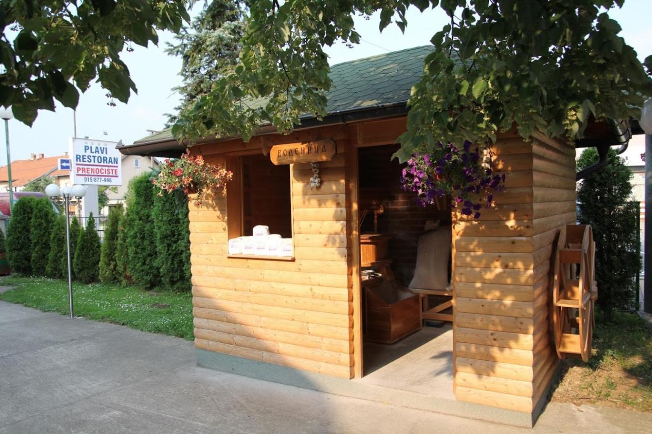 Hotel Mk, Plavi Restoran, Лозница Екстер'єр фото