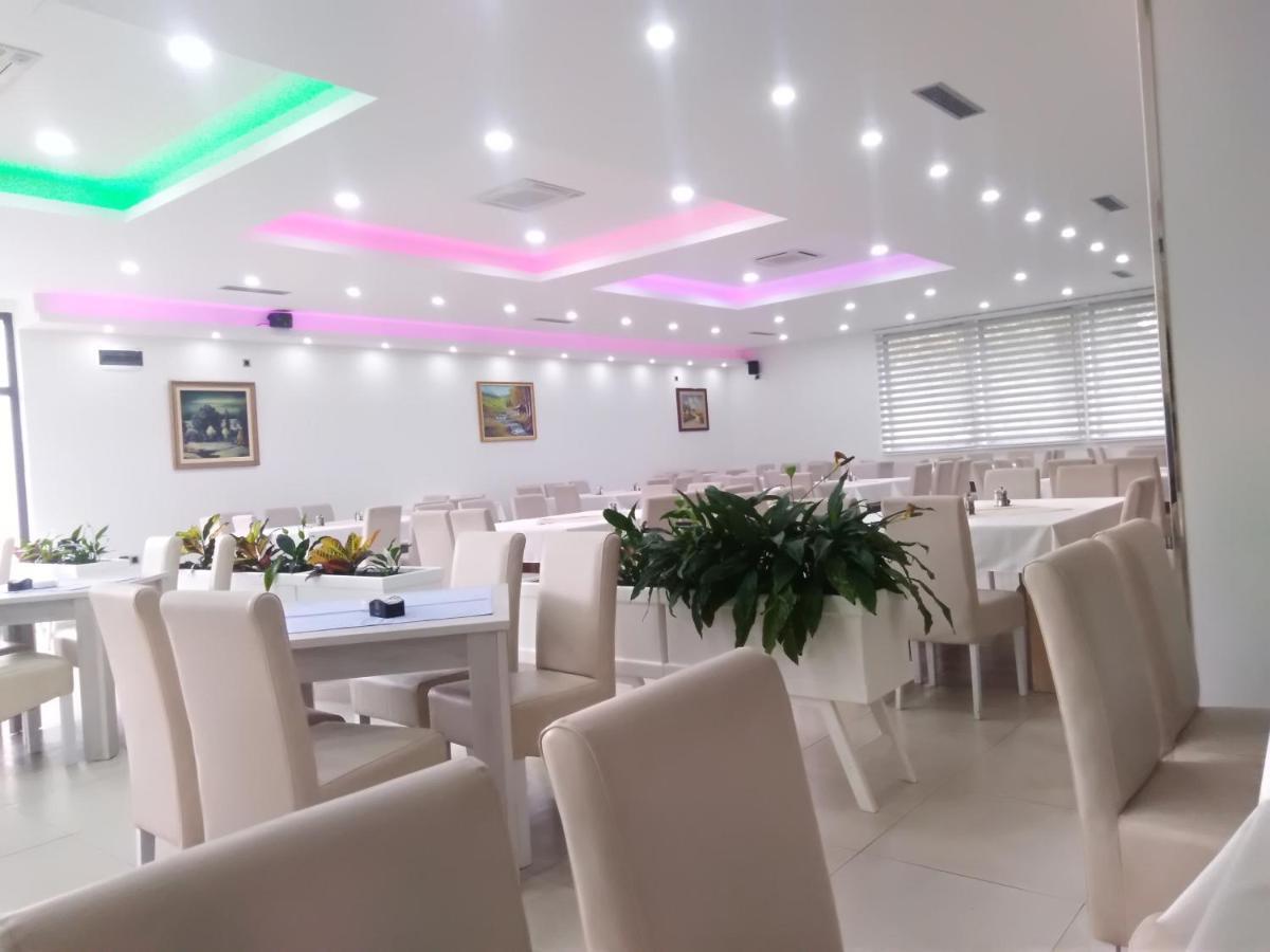 Hotel Mk, Plavi Restoran, Лозница Екстер'єр фото